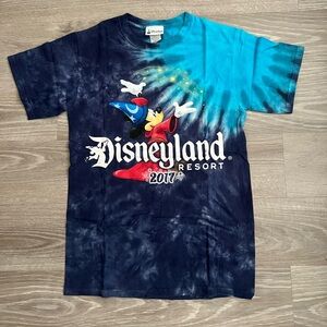 Disneyland T Shirt✨